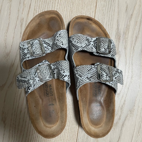 New Naot Classic Sandals- Snakeskin - Picture 2 of 3